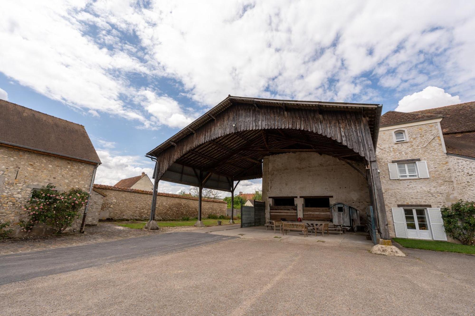 La Bullote - Gites - Paris Roissy Cdg Villeneuve-sous-Dammartin Esterno foto